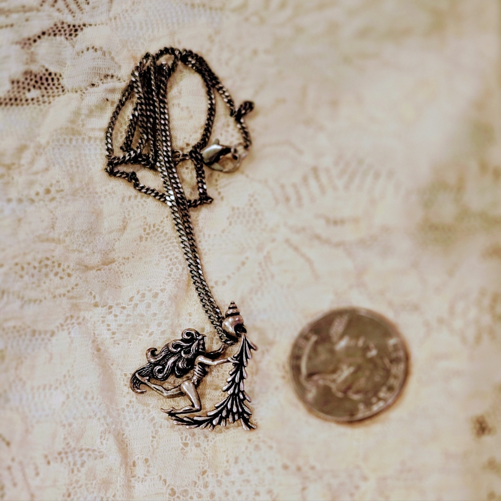 Vintage Sterling Silver Aquarius Pendant Necklace - Picture 4 of 5